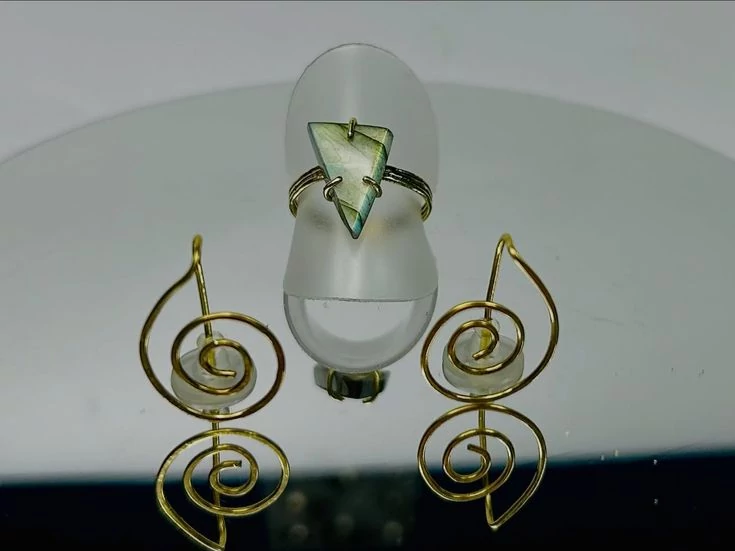 Labradorit sárgaréz szett