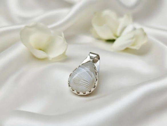 Marokkói achát ezüst medál